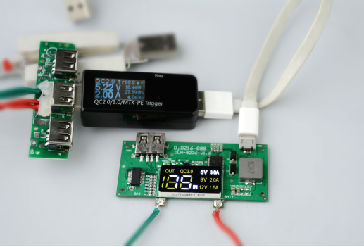 雙向QC3.0快充數顯移動電源方案