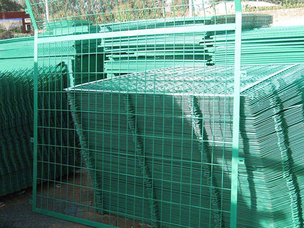 圈地用護(hù)欄網(wǎng)案例圖片2